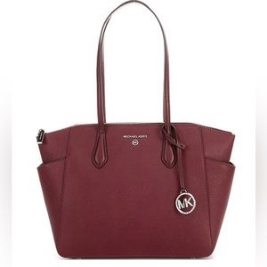 Michael Kors Marilyn handbag (New with tags) ☘️MAKE AN OFFER☘️
